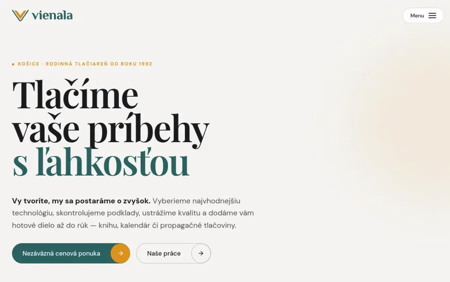 VIENALA — web rodinnej tlačiarne — náhľad na notebooku